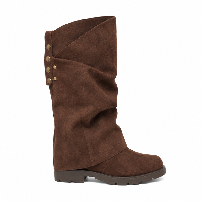 Stivale Arricciato Donna in Camoscio con Borchie